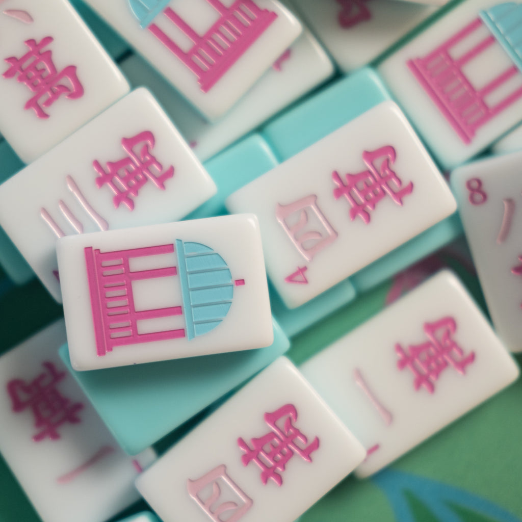Southern Springs American mahjong tile set showing crack tiles close-up