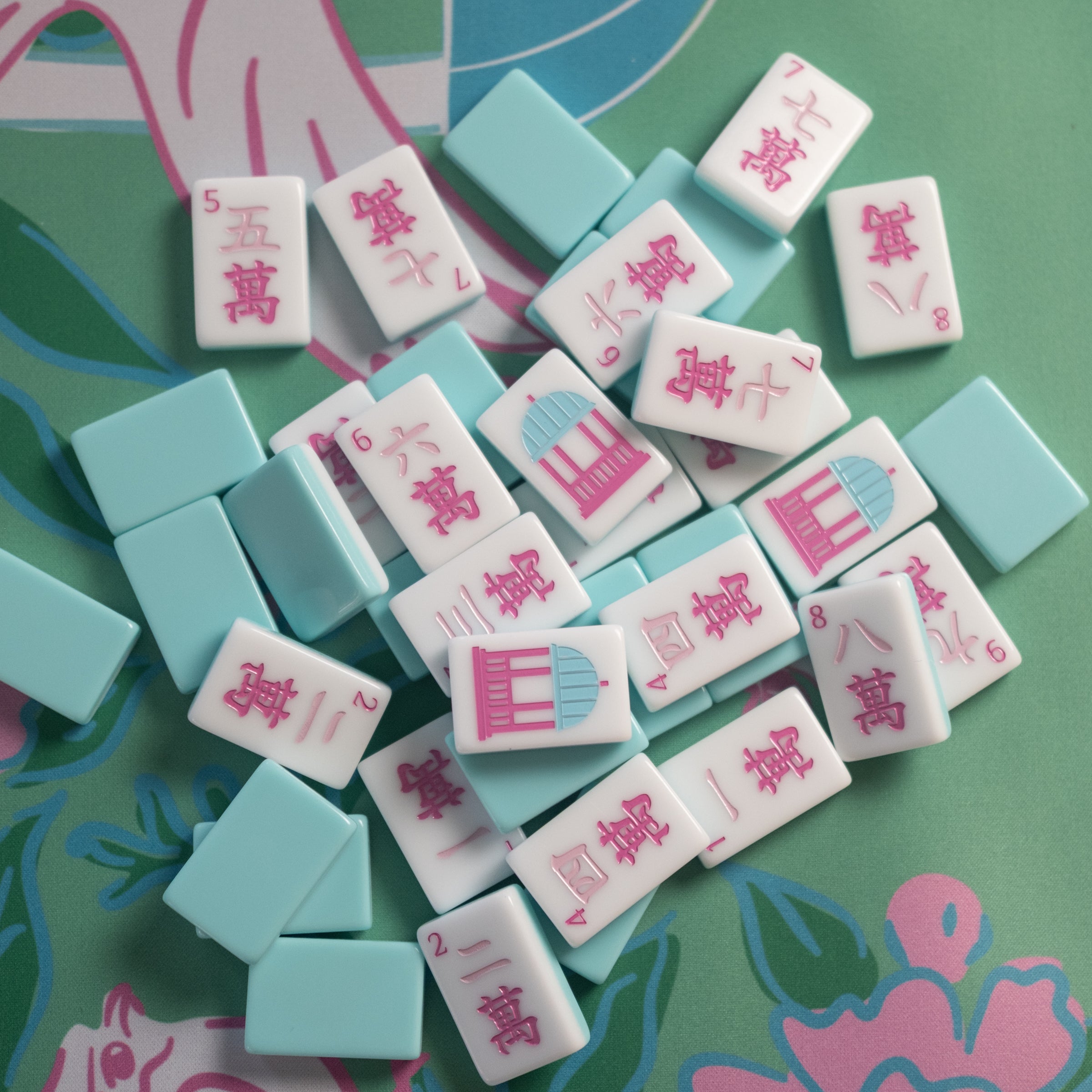 Southern Springs American mahjong tile set showing crack tiles